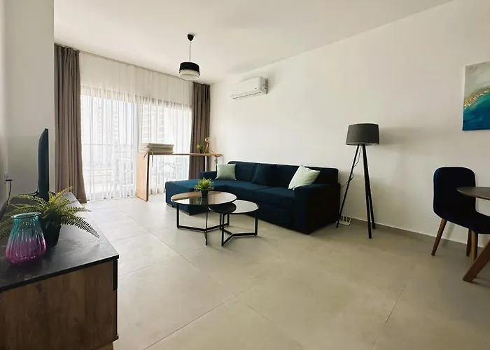 Caesar Arrius 27, Amaizing Spacious 2-bedroom-2 Bathroom Apartmán