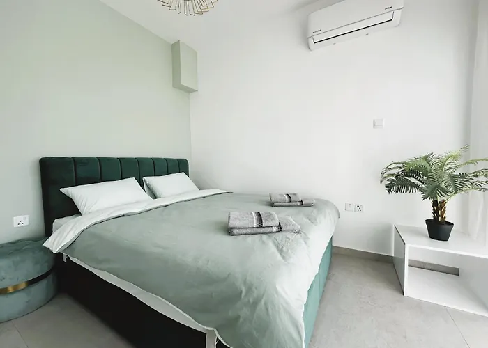 Caesar Arrius 27, Amaizing Spacious 2-bedroom-2 Bathroom *