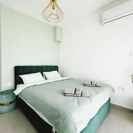 Daire Caesar Arrius 27, Amaizing Spacious 2-bedroom-2 Bathroom *