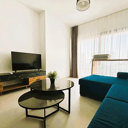 Myguest Arrius 27, Amaizing Spacious 2-bedroom-2 Bathroom