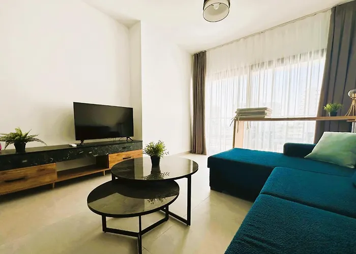 Caesar Arrius 27, Amaizing Spacious 2-bedroom-2 Bathroom